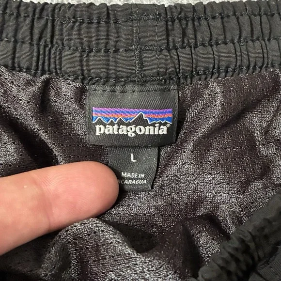 Patagonia Baggies Shorts Mens Large Black Mesh Lined Drawstring 6" Swim Run Hike - Picture 3 of 7